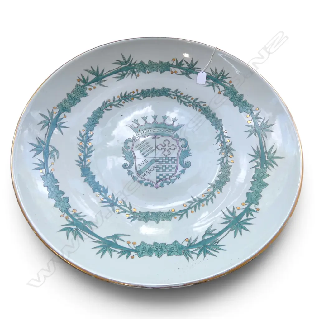 MASSIVE CHINESE EXPORT PORCELAIN ARMORIAL / Coat of Arms SHALLOW DISH 'AVE MARIA'. Dia. 635mm Image 1++