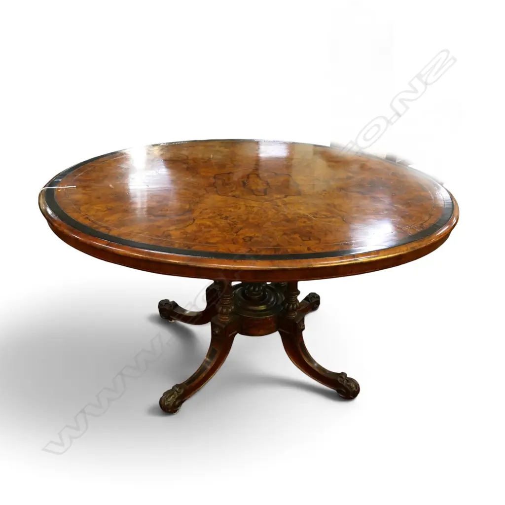 VICTORIAN OCCASIONAL TABLE 1350x1020x720mm Image 1++