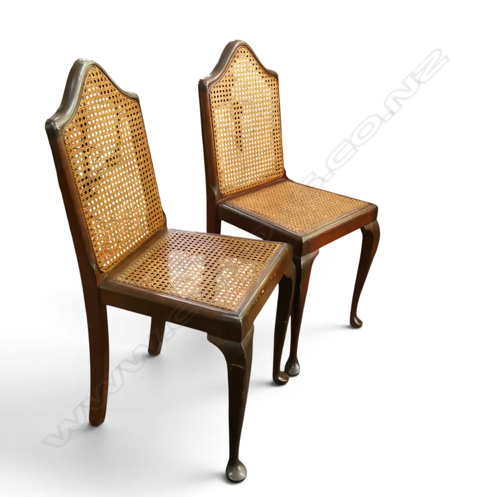 2 CHAIRS Image 1++
