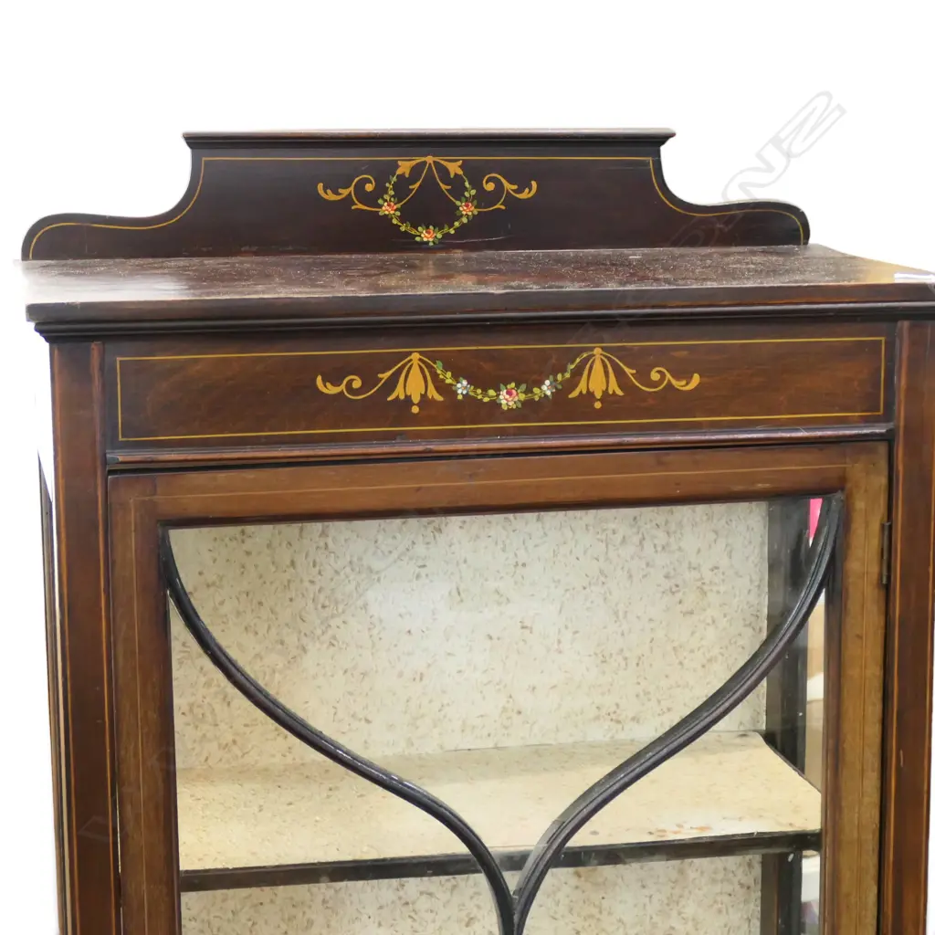 CABINET (WINDOW FAULT) Image 1++