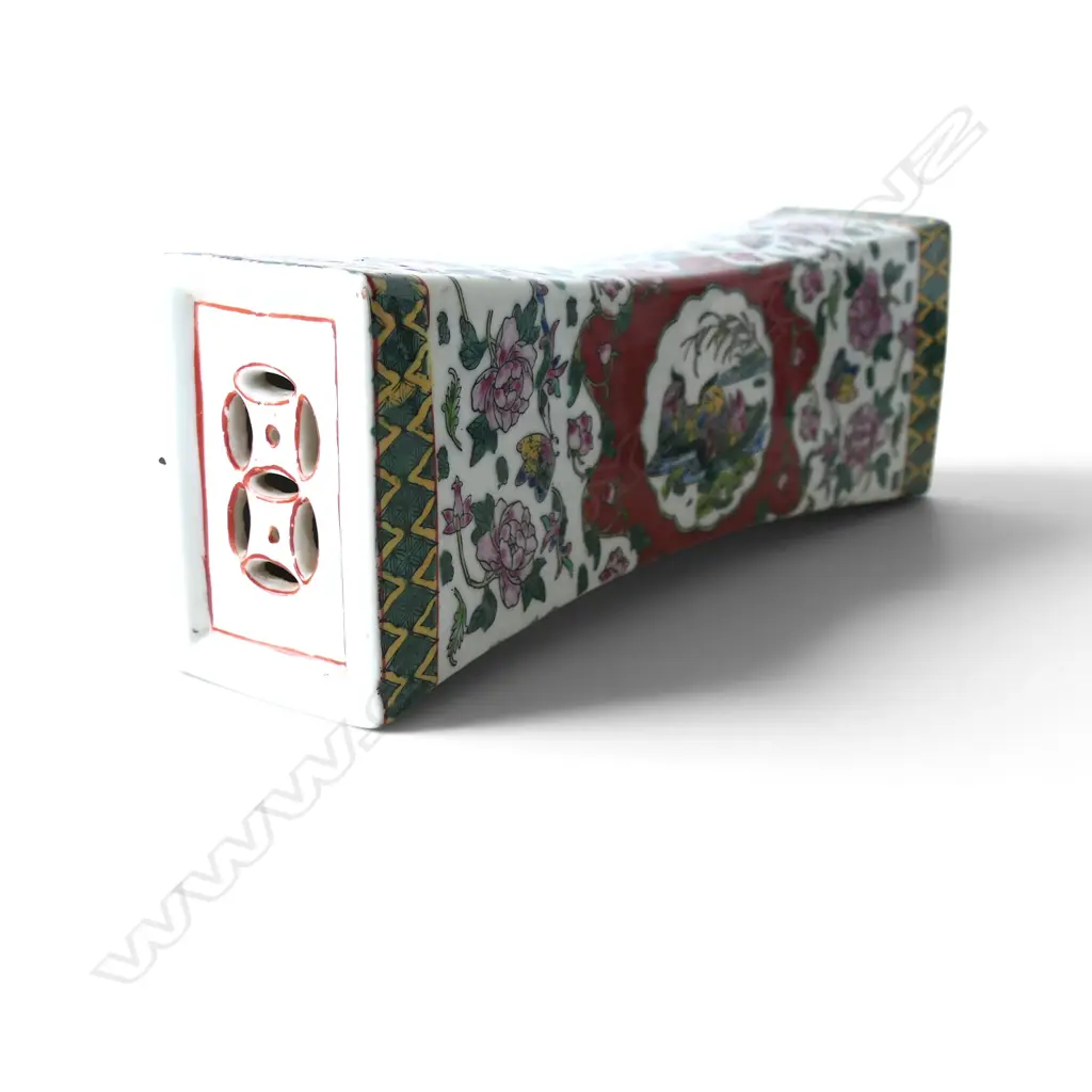 PR CHINESE FAMILLE ROSE HEAD RESTS, L.300mm Image 1++