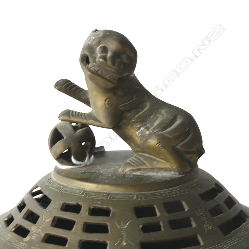 ORIENTAL BRASS LIDDED CONTAINER H.370mm Image 1++