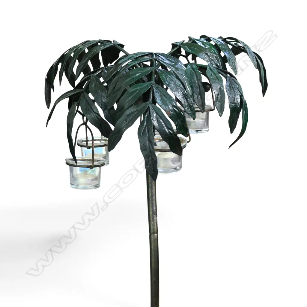 PALM FORM CANDLE LIGHT. H.620MM Image 1++