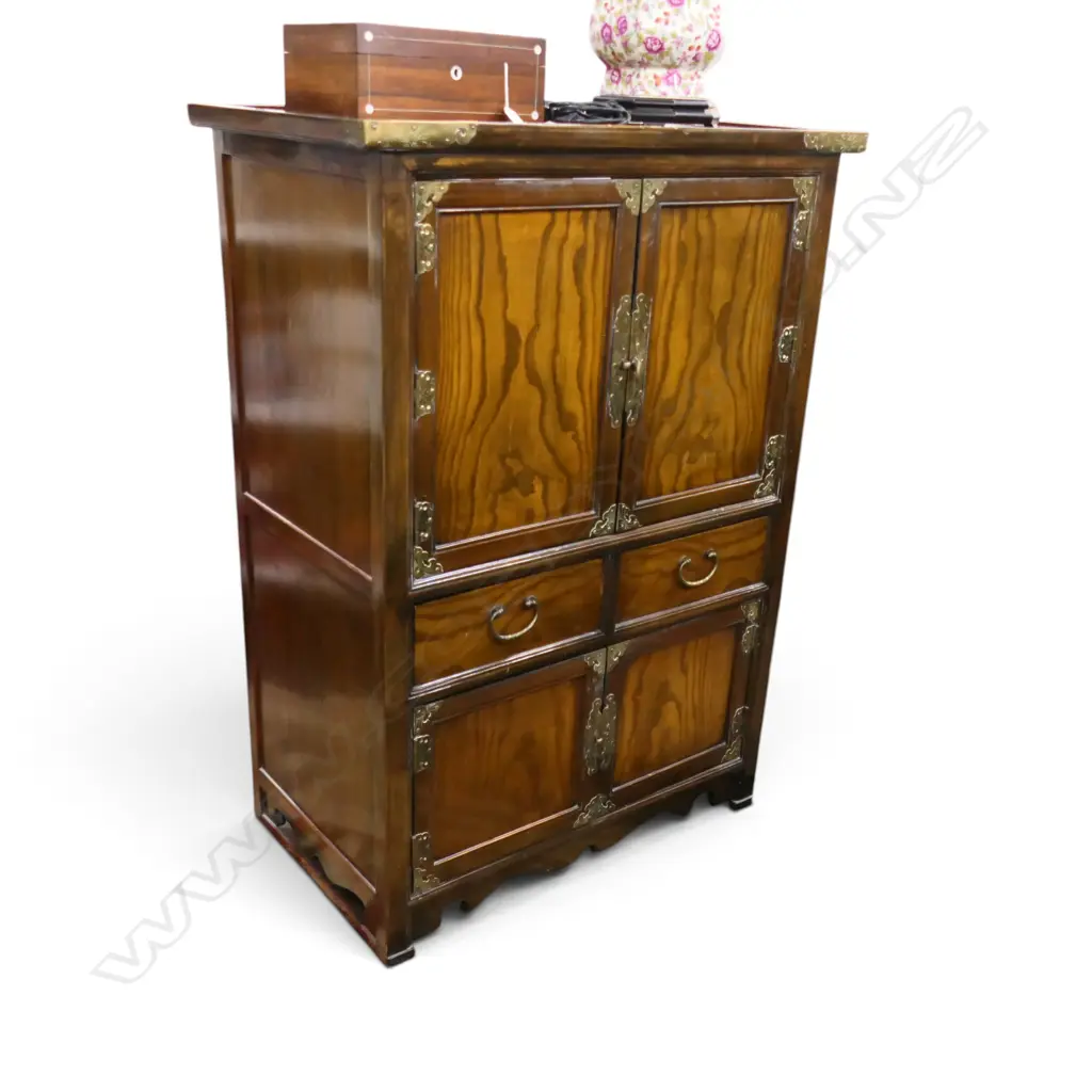 ORIENTAL CABINET 860x490x1190mm Image 1++