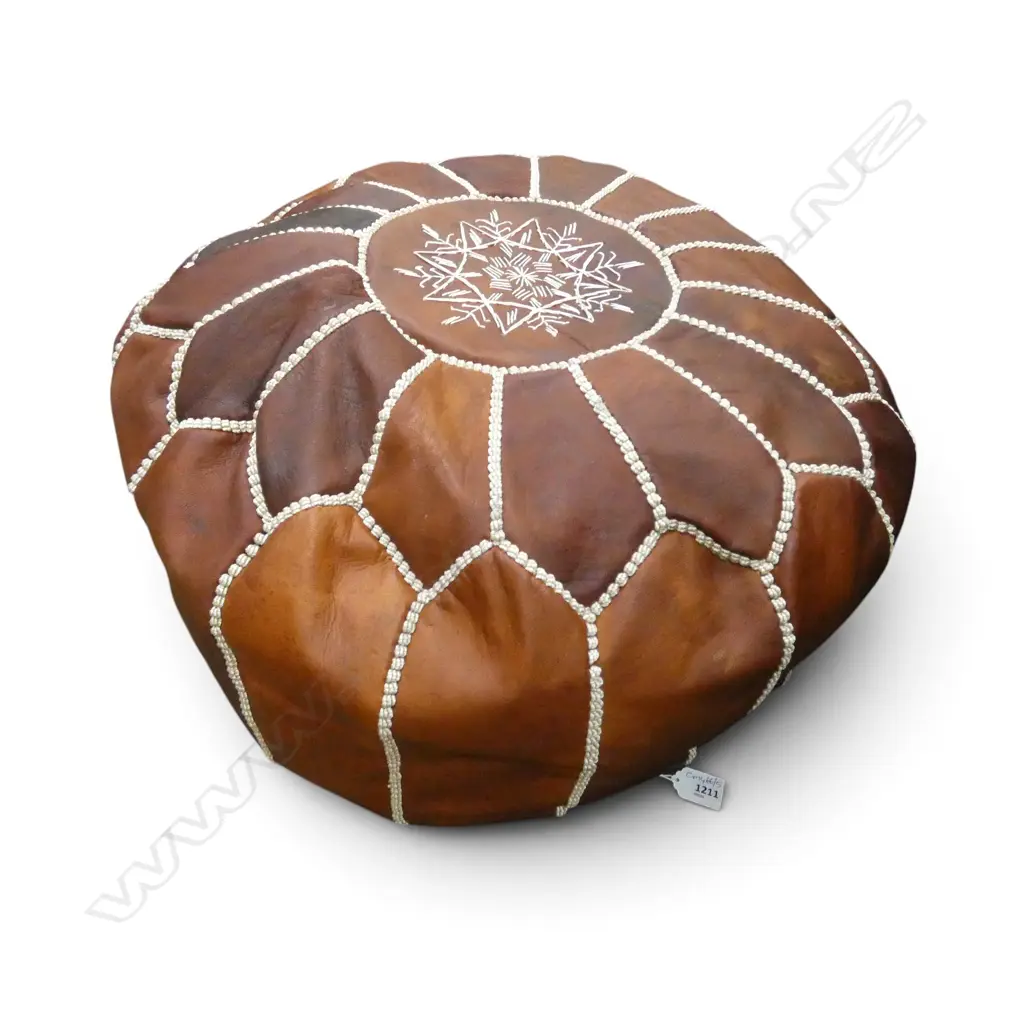LEATHER POUF 550mm dia Image 1++