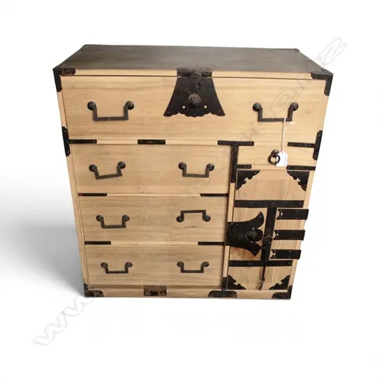 VINTAGE JAPANESE SMALL WOODEN TANSU CHEST. With key H.605mm