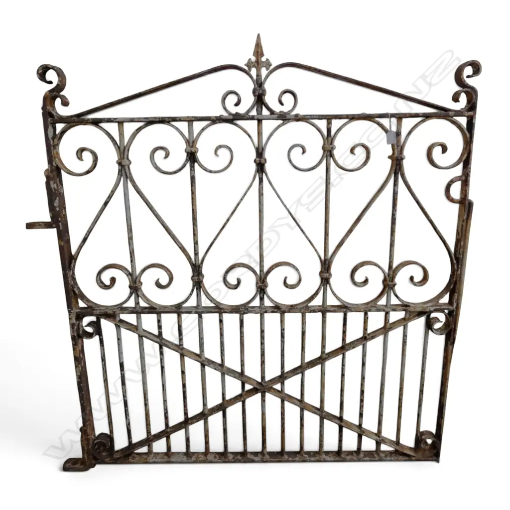 LG HEAVY DISTRESSED METAL GATE 1300x1380mm Image 1++