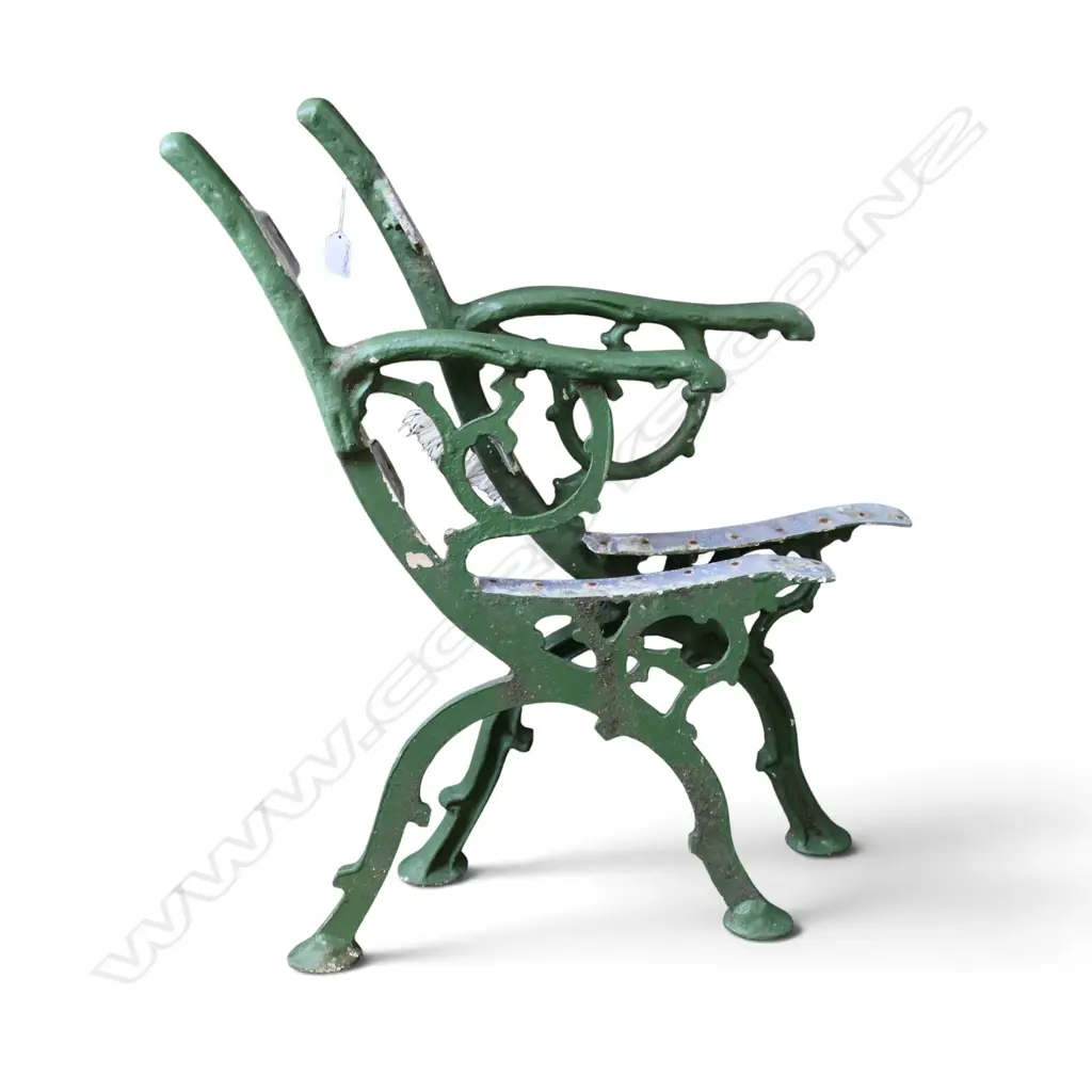 PR GREEN PAINTED GARDEN BENCH ENDS H.780mm Image 1++