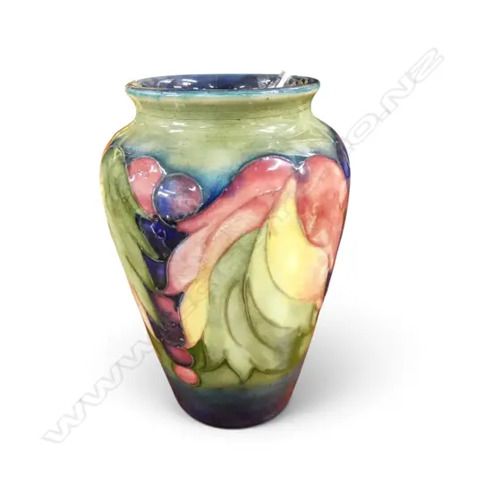 MOORCROFT 'LEAF & BERRY' VASE H.175mm