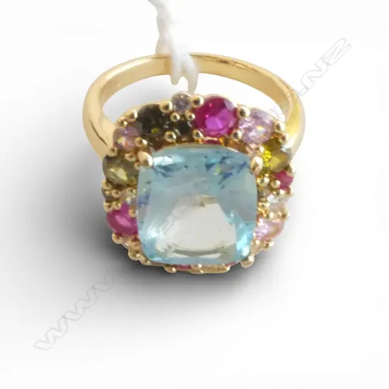 BLUE TOPAZ & SILVER GILT DRESS RING, 6.5ct, AIG CERT SIZE Q