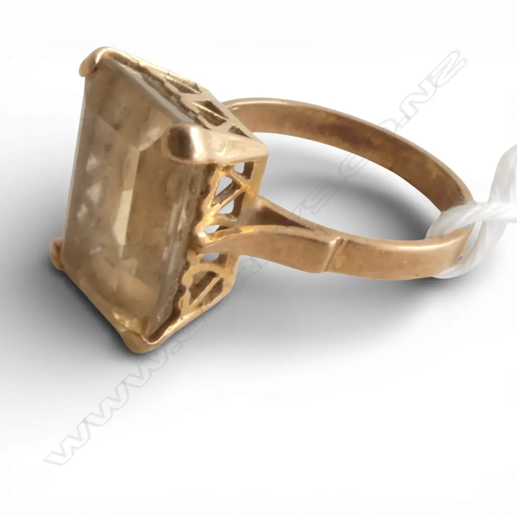 9ct GOLD & LGE CITRINE DRESS RING 4.5gms SIZE M 1/2 Image 1++