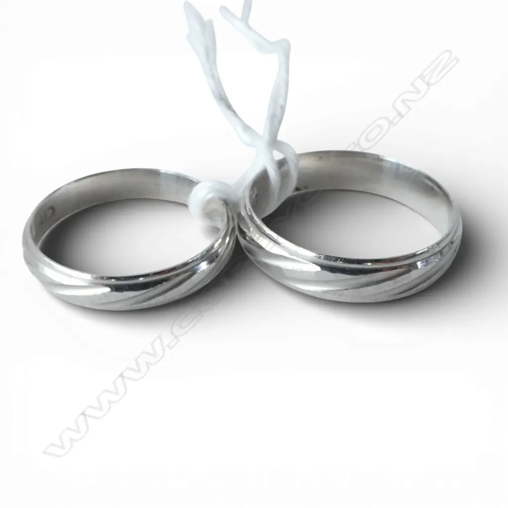 PR of CHOW TAI FOOK PT.950 PLATINUM BAND RINGS IN NAMED BOX 7.44gms SIZE L & O1/2 Image 1++