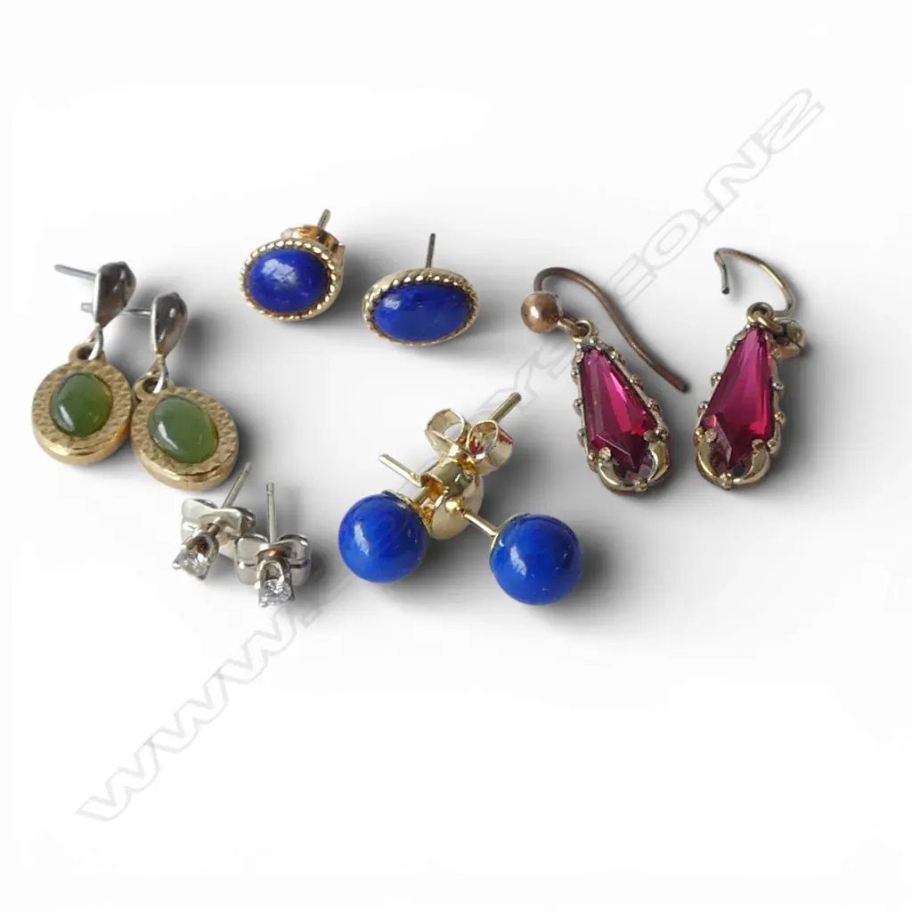5 PAIRS EARRINGS Image 1++