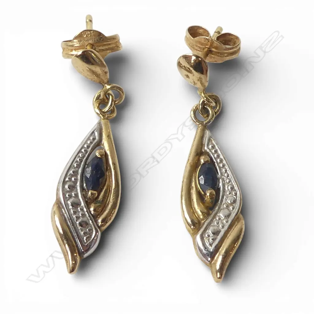 PR 9CT GOLD & SAPPHIRE EARRINGS, 0.6gms Image 1++