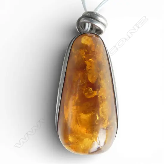 LG AMBER PENDANT 75x35mm