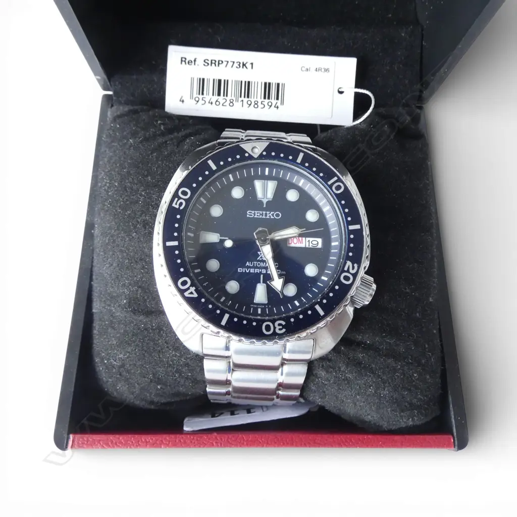 SEIKO PROSPEX AUTOMATIC DIVERS 200m WRISTWATCH box w. 4 links, booklet, card & box Image 1++
