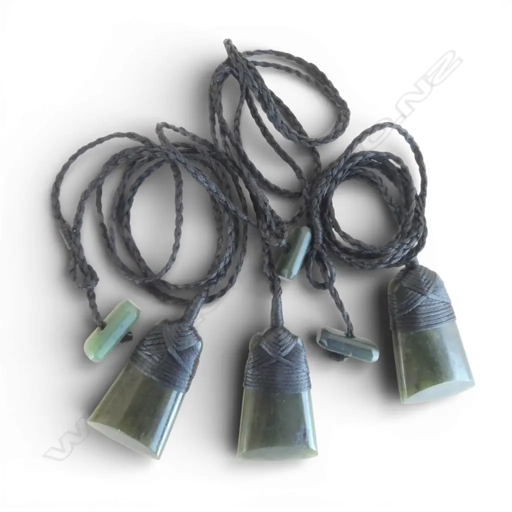 3 POUNAMU HEI TOKI PENDANTS w WAXED CORD BINDING, L.35mm Image 1++