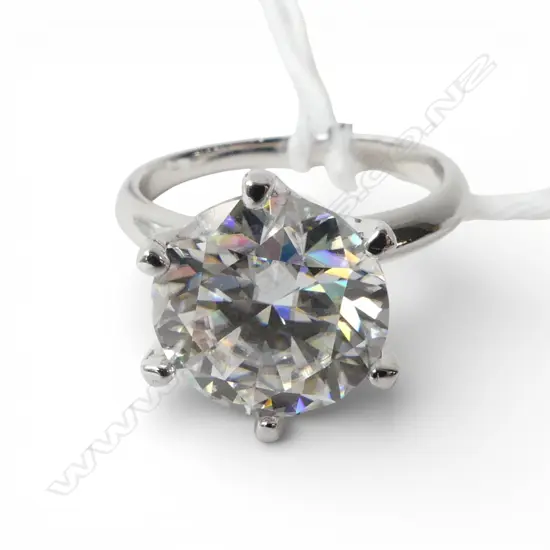 5ct MOISSANITE & SILVER RING, GRA CERT, SIZE P