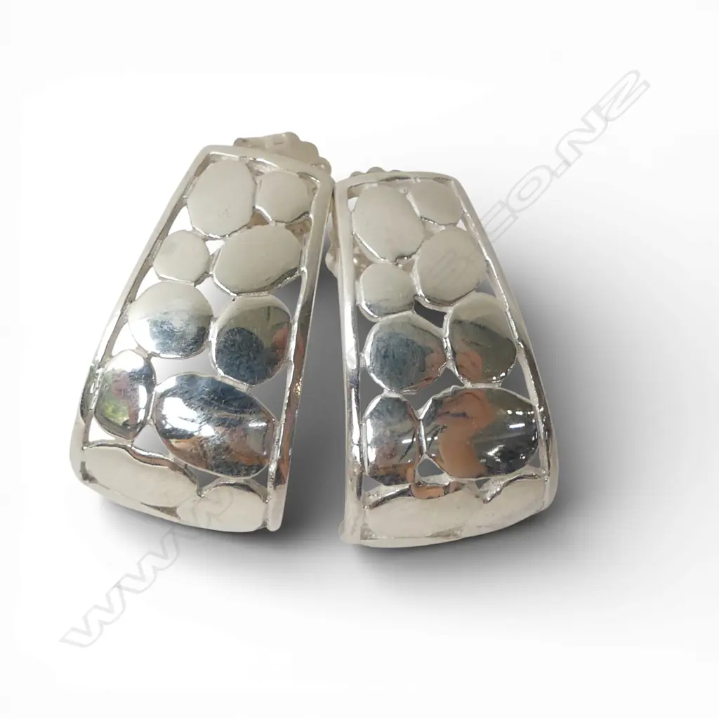 QUALITY SILVER 925 STUD/HOOPS with large  quality scrolls 9 gms Image 1++