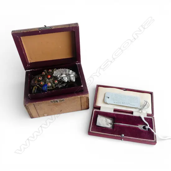 ASST. JEWELLERY INCL. 4 PCES STG SILVER 24gms