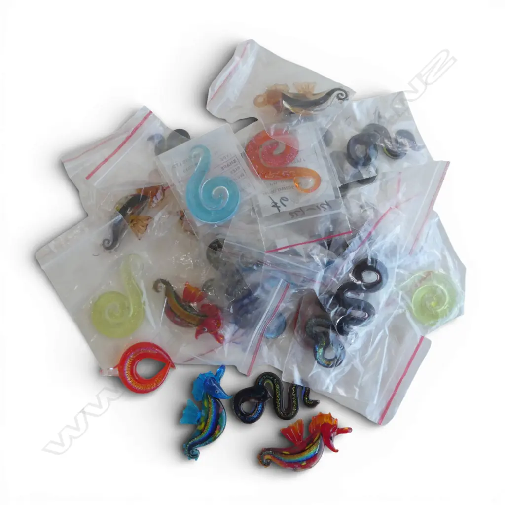 QTY GLASS PENDANTS, SNAKES, SEAHORSE ETC, new old stock Image 1++