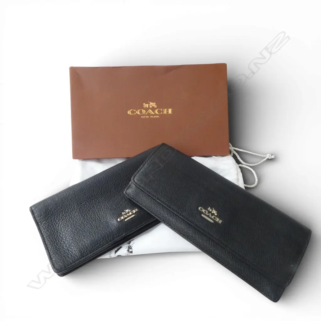 2 BLACK LEATHER COACH WALLETS Image 1++