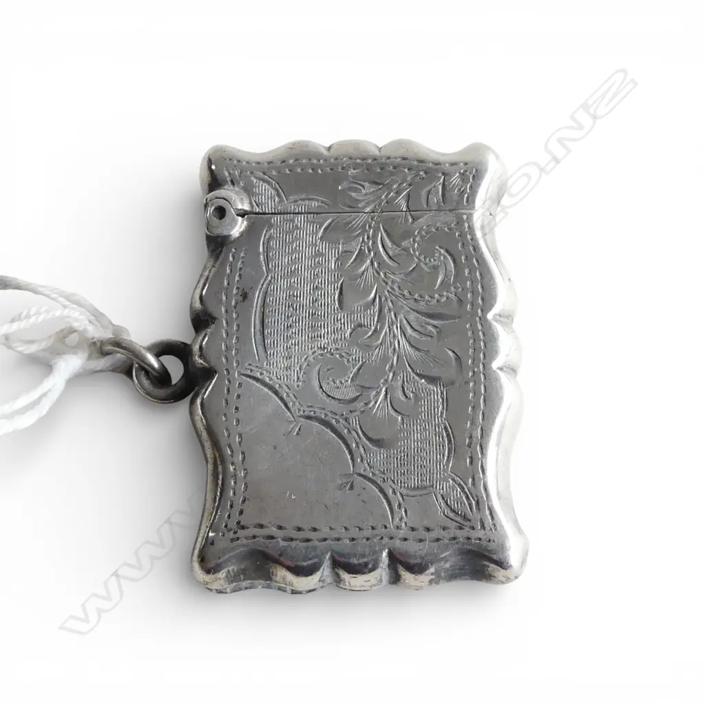 EDWARDIAN SILVER Birmingham 1902 silver engraved vesta w suspension loop 21gms Image 1++