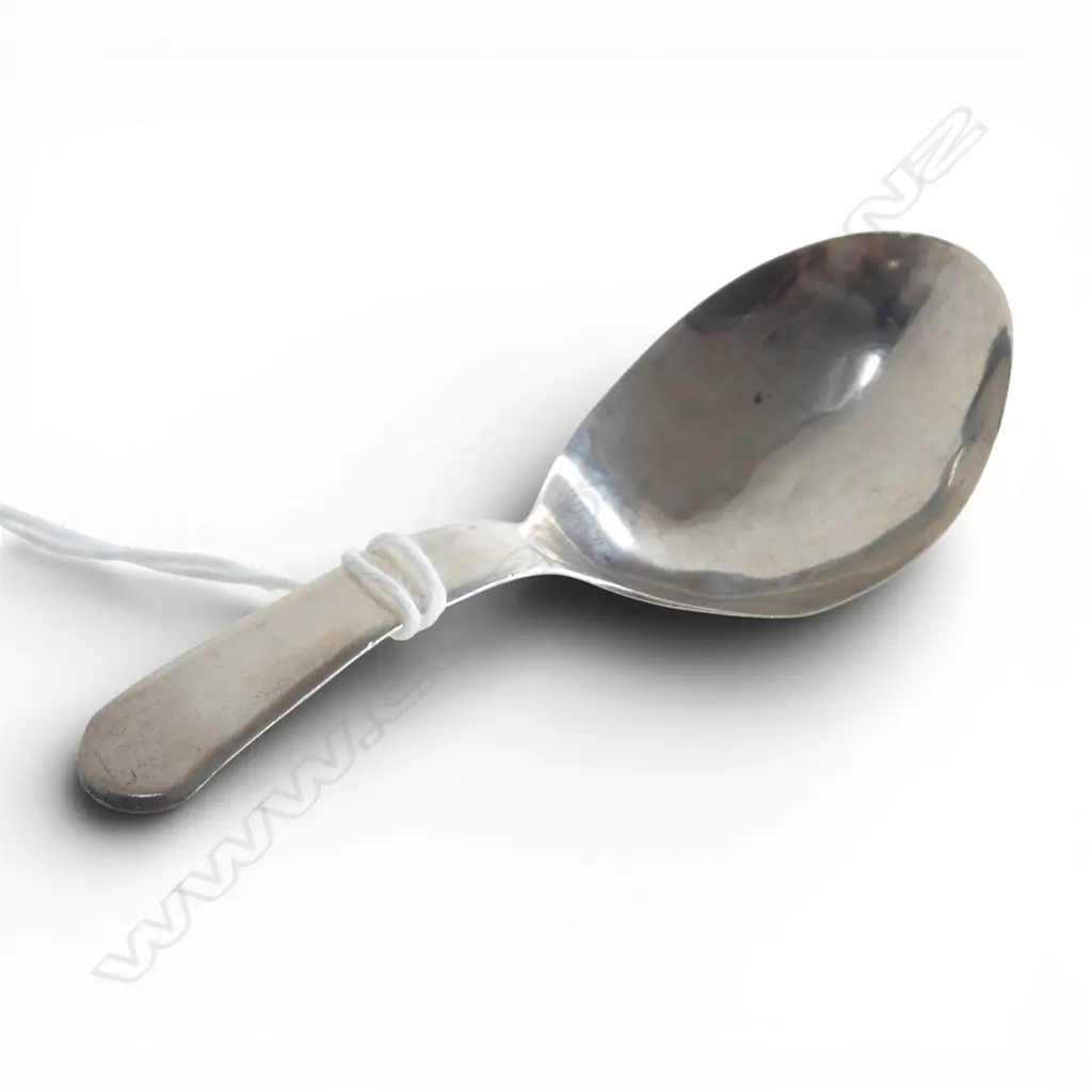 A GEORGIAN  STG TEA CADDY SPOON,  7gms Image 1++