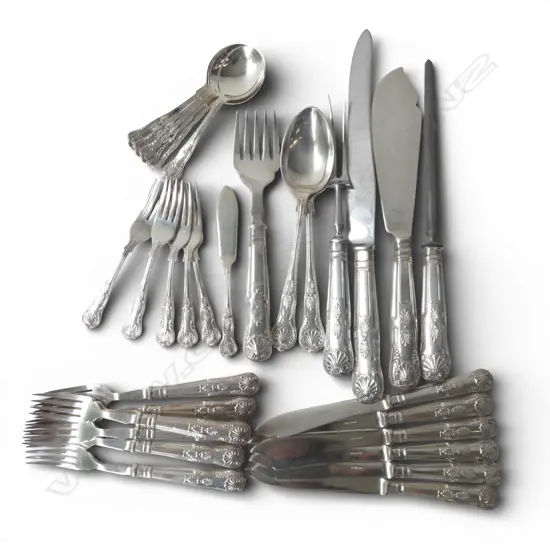 32PC KINGS PATTERN SHEFFIELD CUTLERY CARVING SET, 12PC DESSERT SET, 12PC FISH SET + PR SERVERS ETC, SILVER PLATE