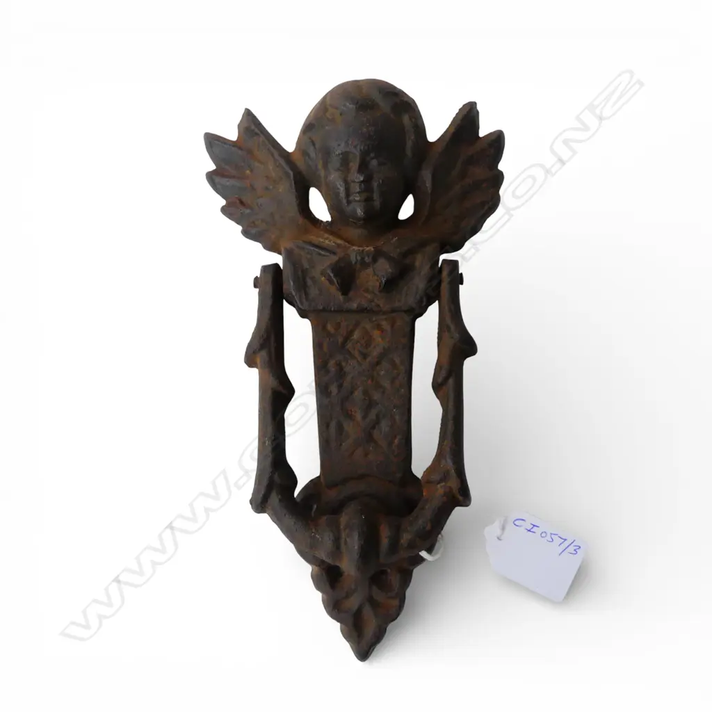 VINTAGE CAST IRON DOOR KNOCKER ‘WINGED CHERUB’, L.205MM W.100MM Image 1++
