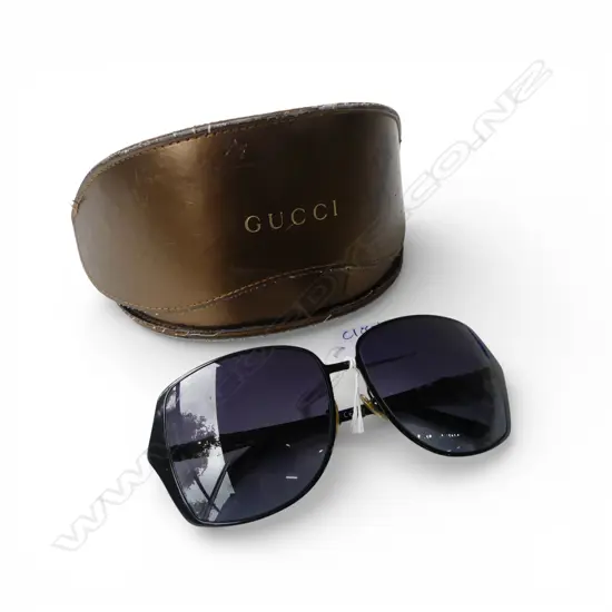 PR GUCCI SUNGLASSES (CASE WORN)