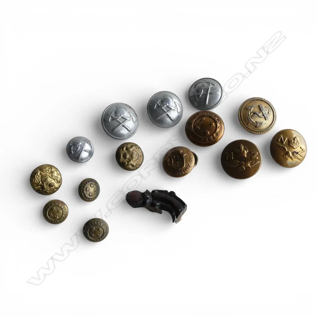 ASST. VINTAGE BUTTONS Incl. FIRE, MILITARY etc Image 1++