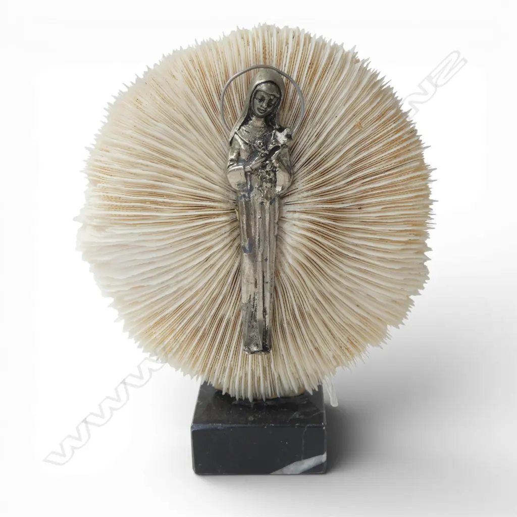 A LARGE WHITE MUSHROOM CORAL WITH SILVER METAL MADONNA ON MARBLE BASE, 180mm (H) Image 1++