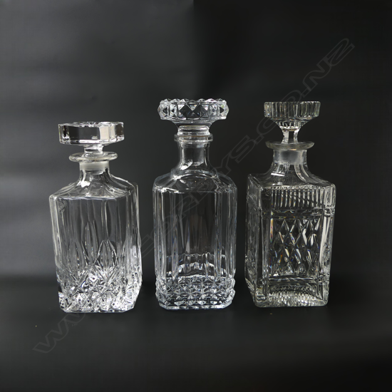 3 CRYSTAL/GLASS DECANTERS H.250mm