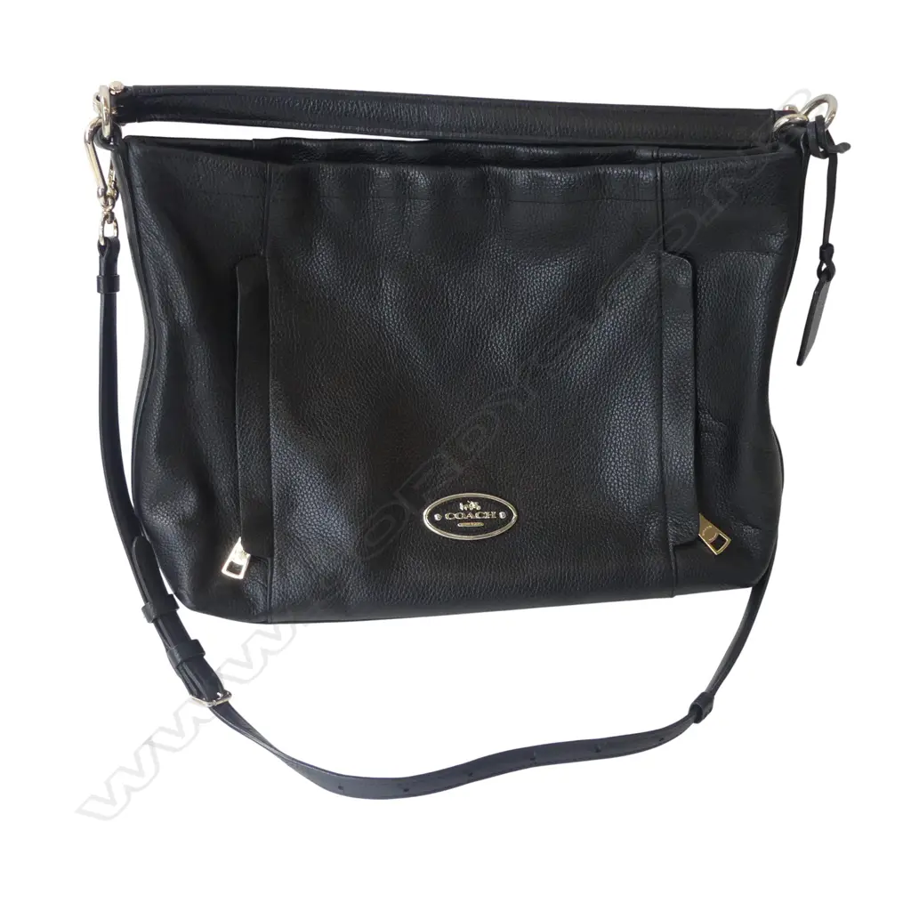 BLACK LEATHER COACH HANDBAG  Image 1++