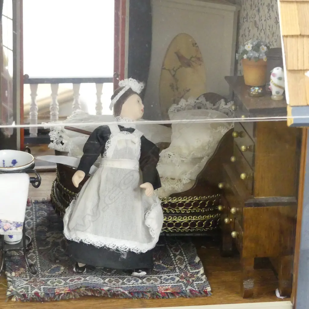 VICTORIAN STYLE DOLLS HOUSE Full facade, three floor, rear open with clear plastic screen, on swivel base H.755mm Image 1++