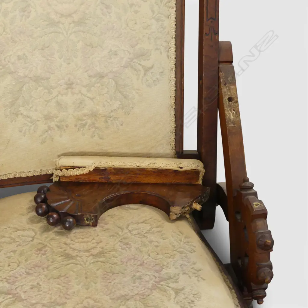 ANTIQUE FOLDING CHAIR, FAULTS Image 1++