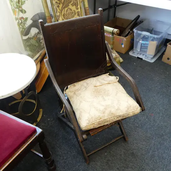 FOLDING CAMPAIGN STYLE CHAIR 