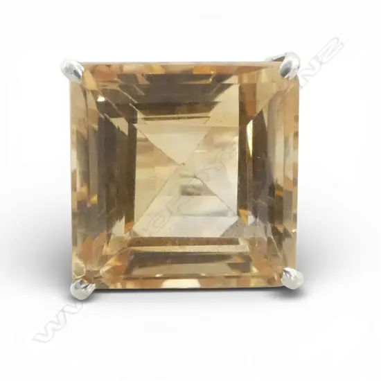 SILVER & SQUARE CUT CITRINE RING SIZE Q