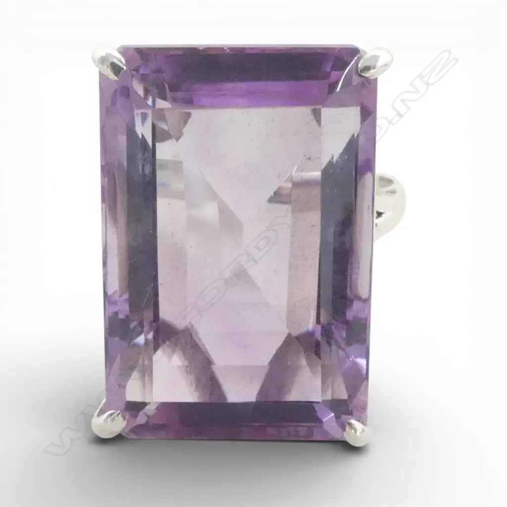 LRG SILVER & AMETHYST RING SIZE Q Image 1++
