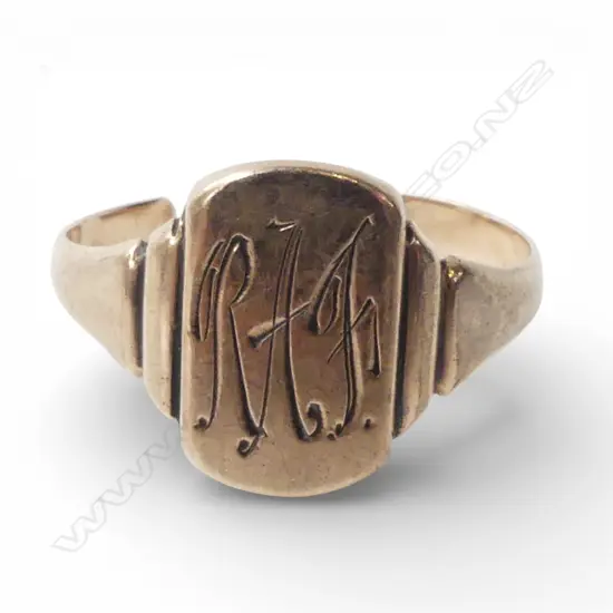 9ct GOLD SIGNET RING 2.62gms SIZE Q