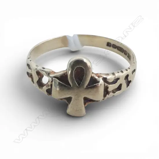9ct GOLD 'ANKH' CROSS RING 1.72gms English hallmarks SIZE O
