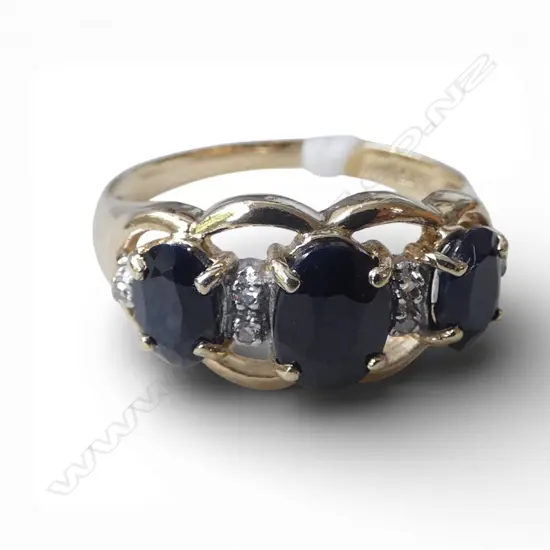 9CT Y/GOLD 3 DARK SAPPHIRE STONES 1small white stone missing RING 6 GMS TOTAL WIEGHT SIZE N