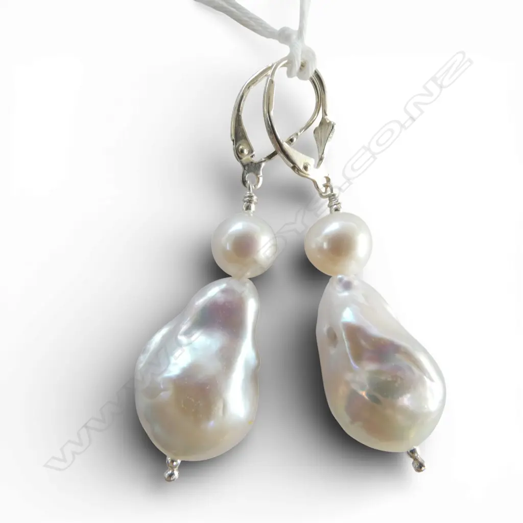 PR SILVER & BAROQUE PEARL EARRINGS Image 1++
