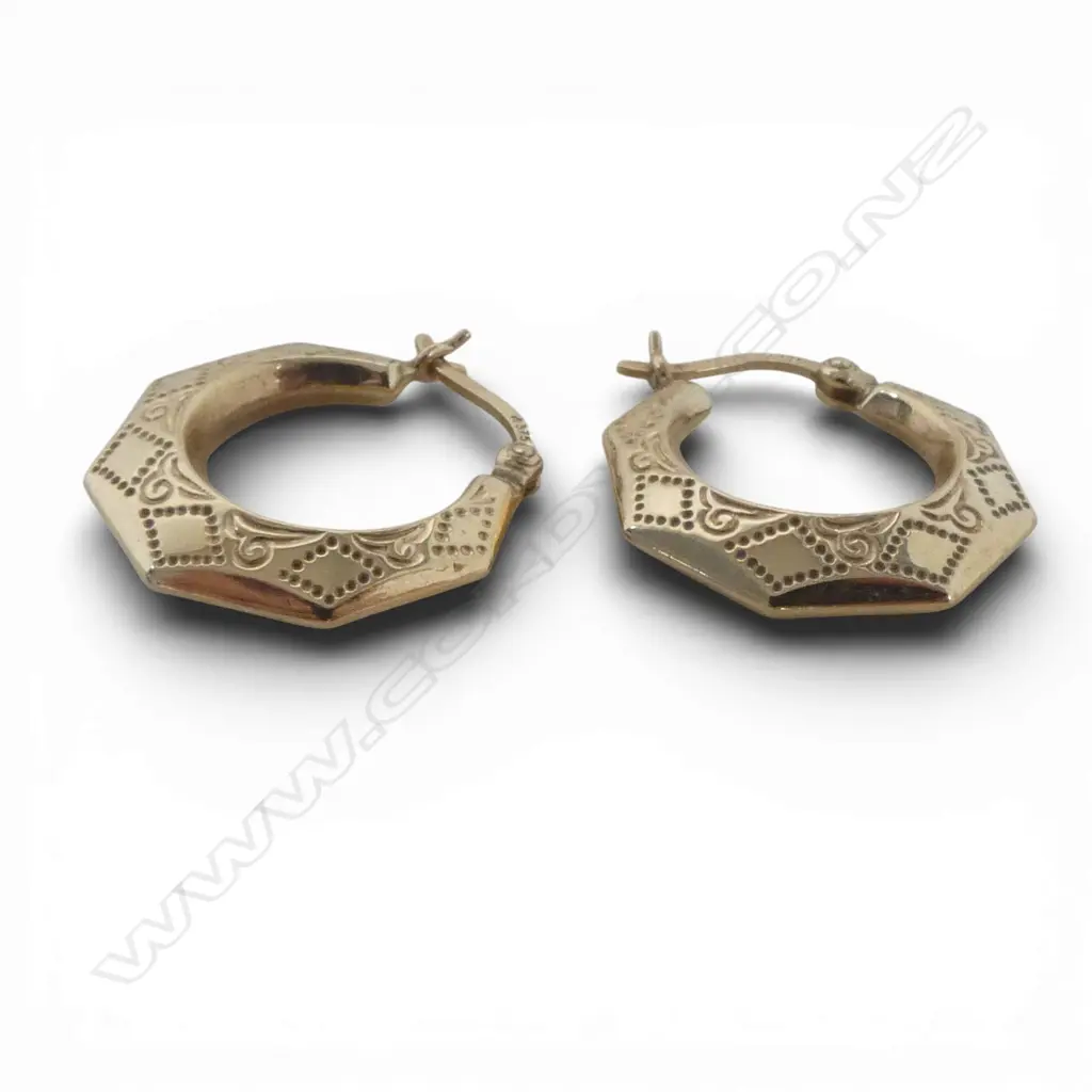 PR 9ct GOLD EARRINGS 1.58gms Image 1++
