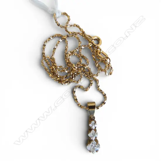 9CT PENDANT NECKLACE 2.7gms