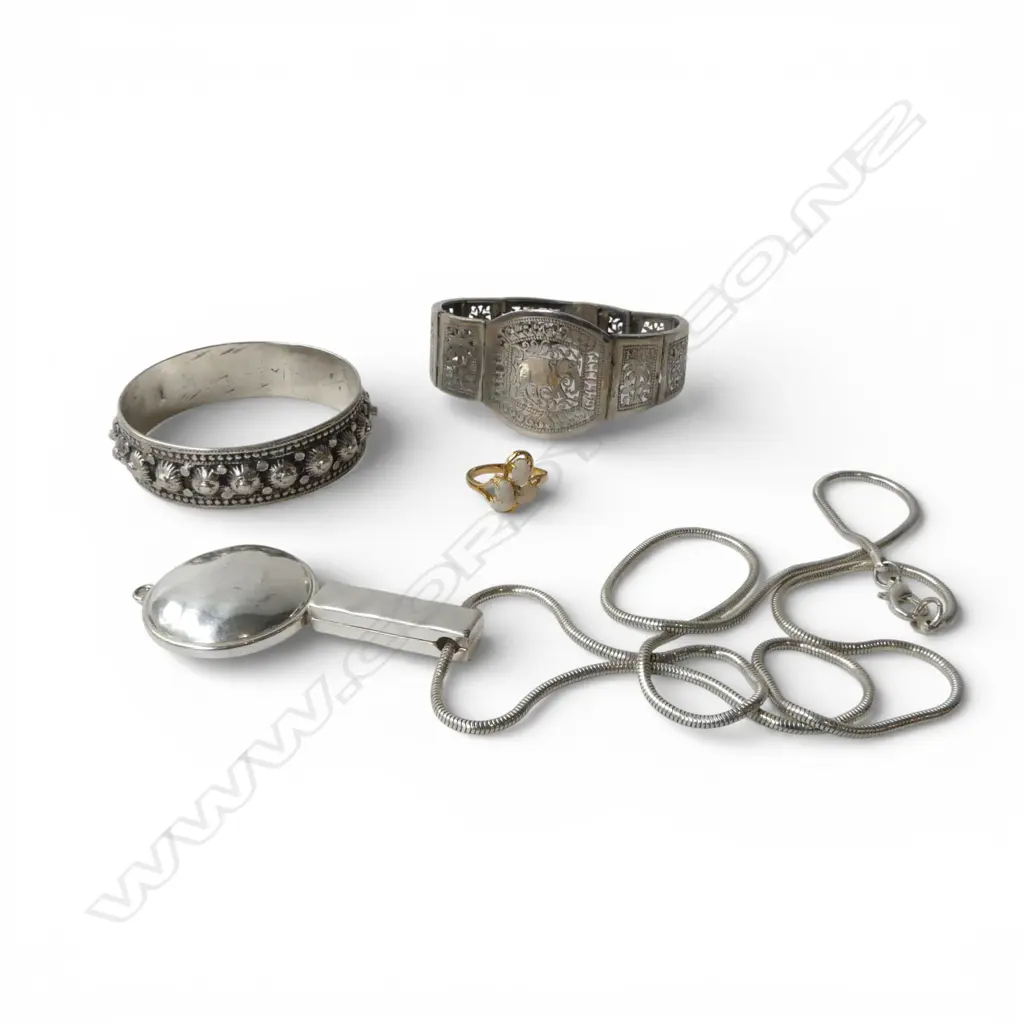 ASST. COSTUME JEWELLERY Incl. 2 INDIAN SILVER? BANGLES Image 1++