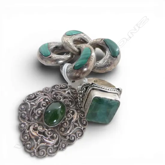 3 SILVER JEWELLERY ITEMS: Scottish malachite looping brooch + native emerald ring Size O + pounamu brooch