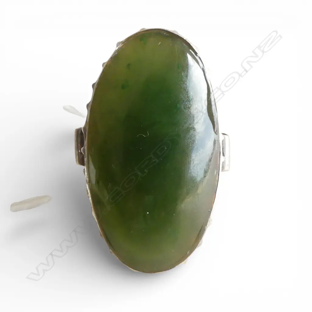 LGE VINTAGE SILVER & POUNAMU DRESS RING SIZE Q1/2 Image 1++
