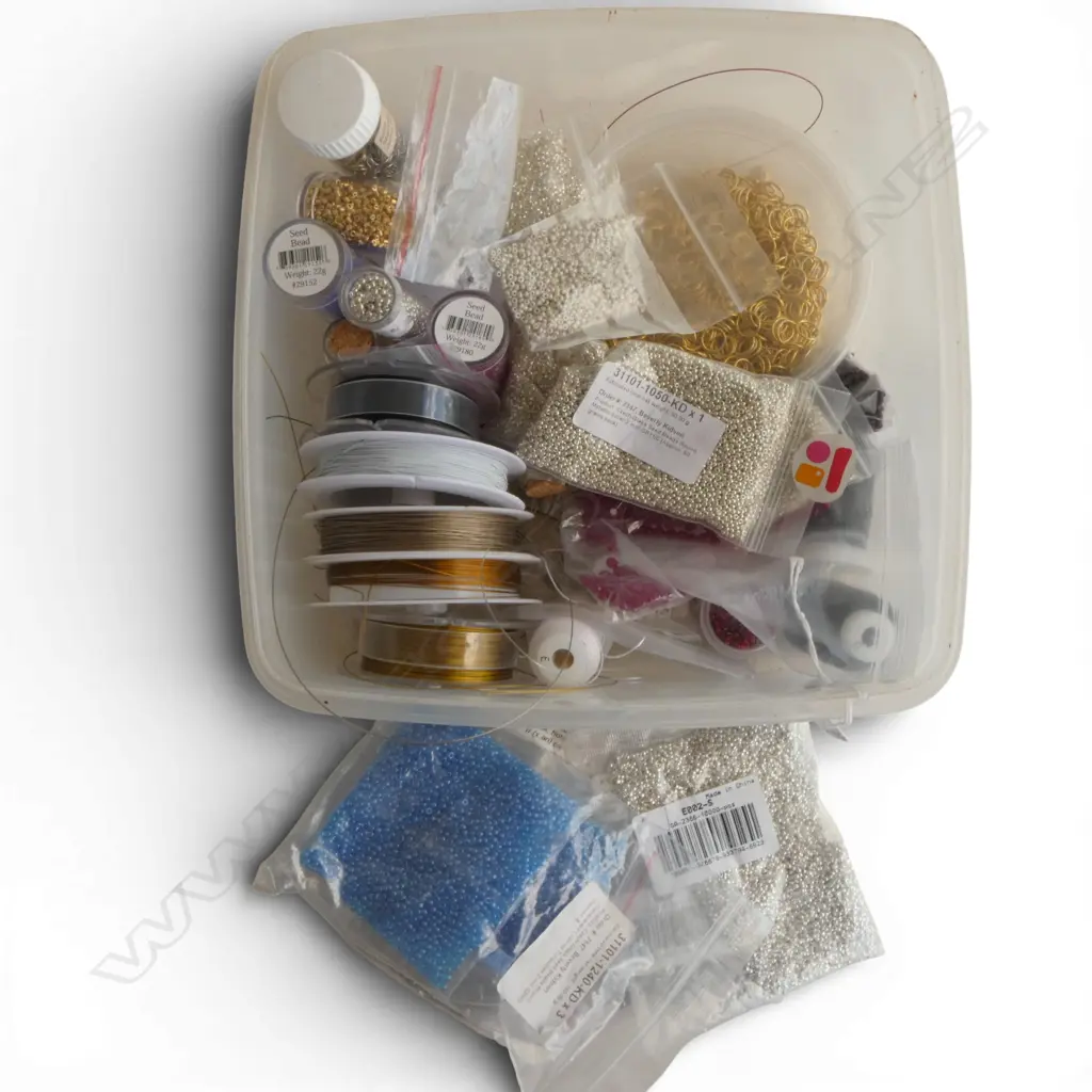 LRG QTY JEWELLERY PARAPHENALIA; GLASS SEED BEADS, WIRE, SILK COTTONS & CLASPS Image 1++